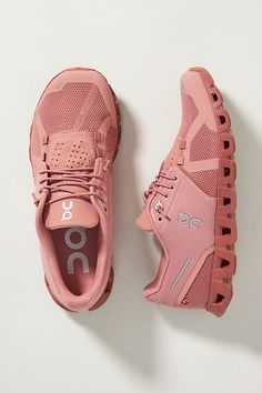 sports claw women's shoes